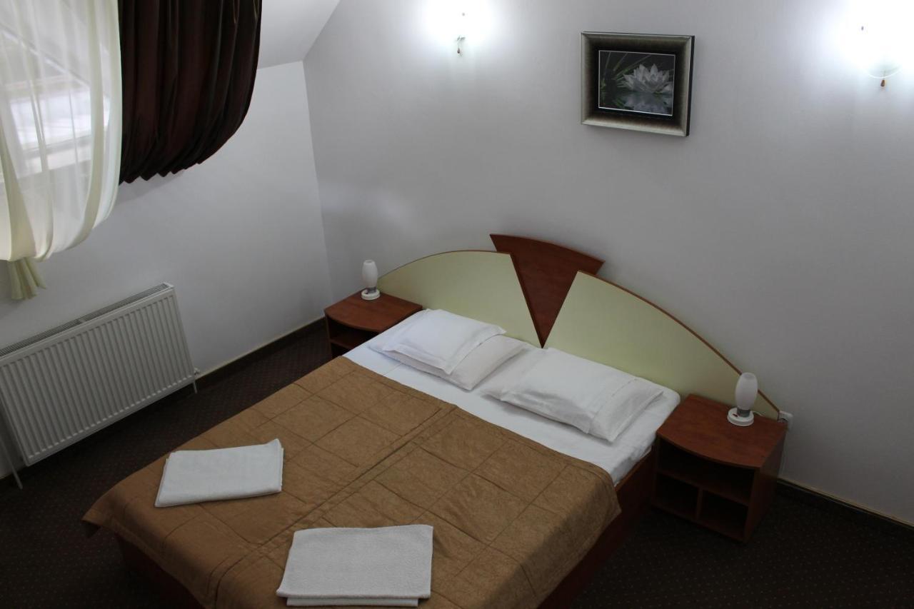 Pensiunea Colina Poiana Brasov Exterior photo