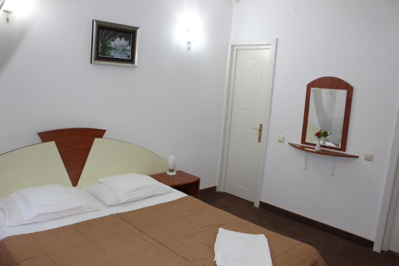 Pensiunea Colina Poiana Brasov Exterior photo